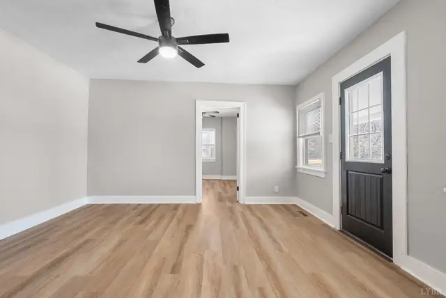 533 Patterson, Appomattox VA, listing photo 6 of 12