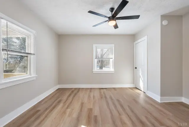 533 Patterson, Appomattox VA, listing photo 9 of 12