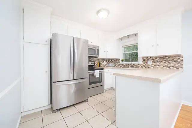 536 Savannah Avenue, Lynchburg VA, listing photo 8 of 12