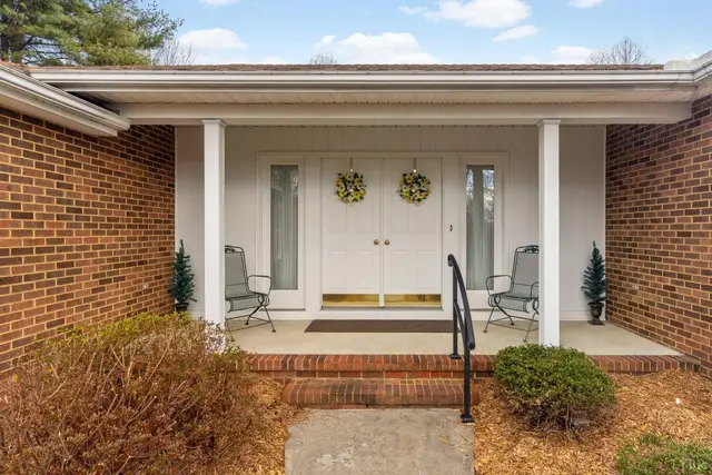 56 Whispering Pine Circle, Altavista VA, listing photo 5 of 12