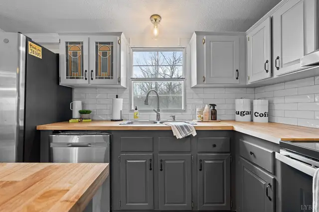 568 Toytown Road, Amherst VA, listing photo 11 of 12