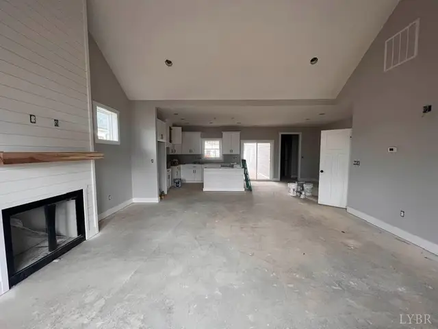 710 Elmwood Avenue, Lynchburg VA, listing photo 4 of 12