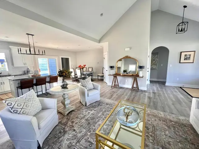 710 Elmwood Avenue, Lynchburg VA, listing photo 9 of 12