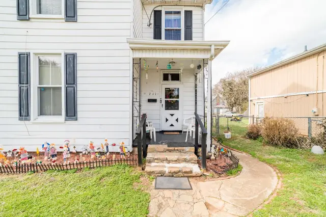 711 Norwood Street, Lynchburg VA, listing photo 7 of 12