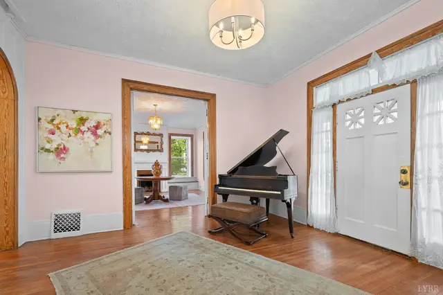 824 Floyd Street, Lynchburg VA, listing photo 6 of 12