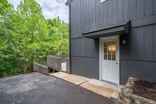 915 Rothowood Road, Lynchburg VA, listing photo 6 of 12